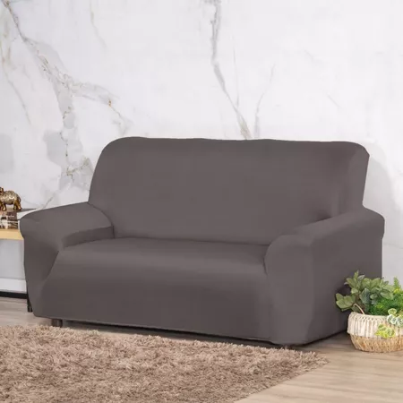 Como proteger o sofá e mudar o visual da sala: capa ajustada vale a pena?