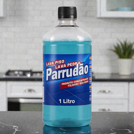 Como limpar piso encardido e cerâmica pesada: esse limpador vale a pena?